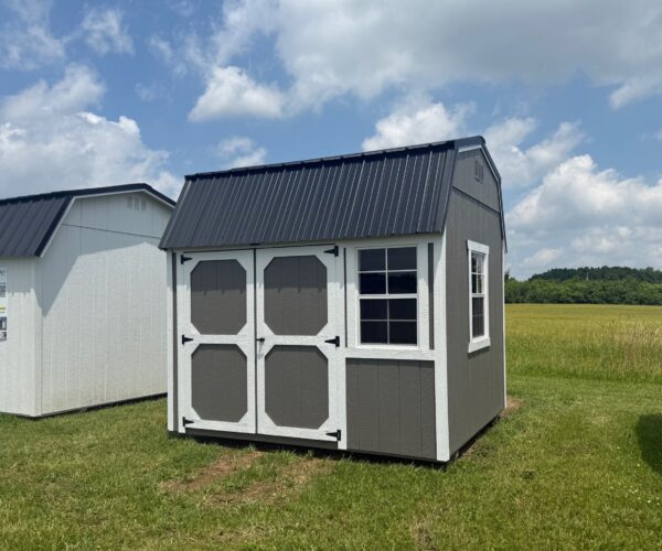 8' x 10' Lofted Barn