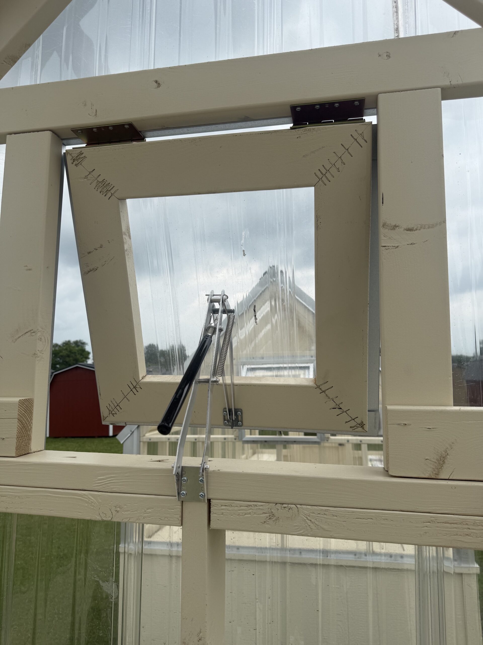 8' x 8' Greenhouse - Image 4